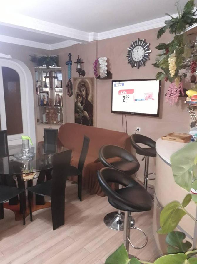 3 Room Flat In Тбілісі Екстер'єр фото
