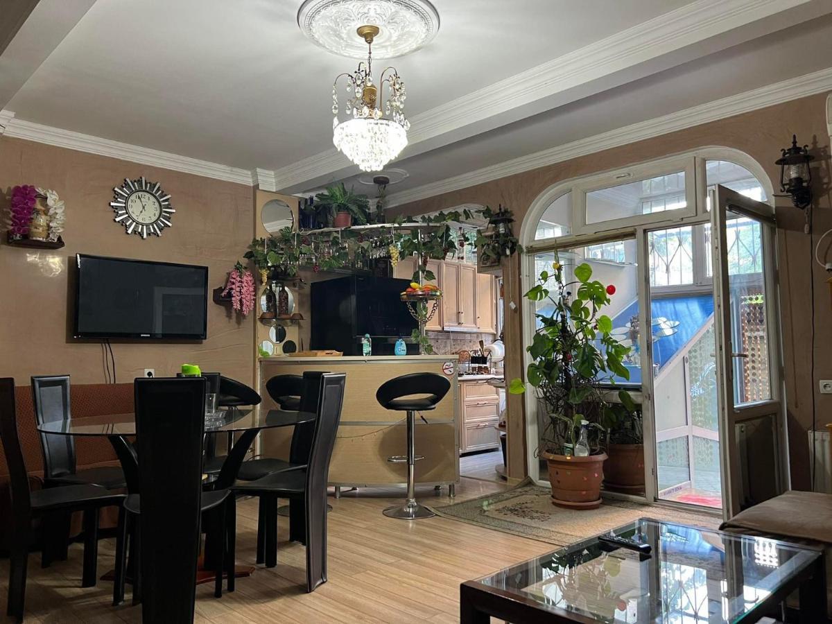 3 Room Flat In Тбілісі Екстер'єр фото
