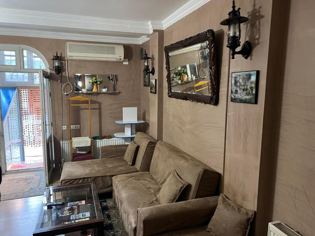 3 Room Flat In Тбілісі Екстер'єр фото