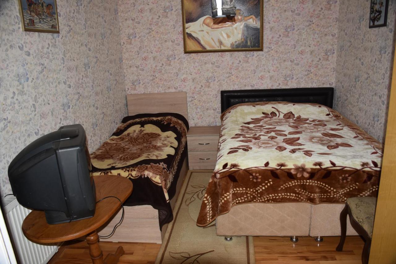 3 Room Flat In Тбілісі Екстер'єр фото