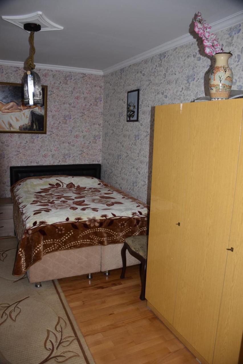 3 Room Flat In Тбілісі Екстер'єр фото