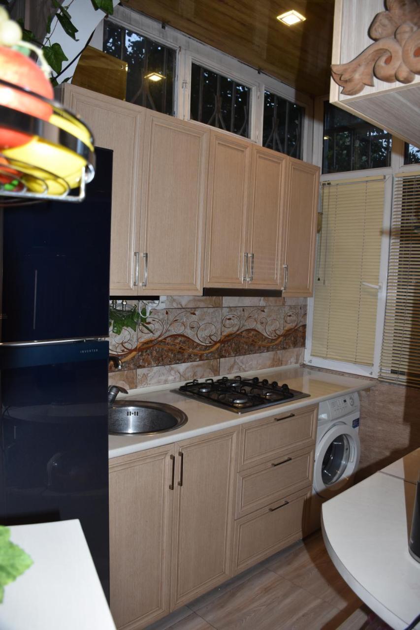 3 Room Flat In Тбілісі Екстер'єр фото